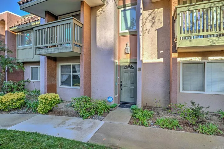 1405 North Broadway Unit D, Escondido, California 92026