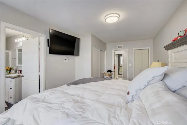 38465 3rd Street E, Palmdale, California 93550
