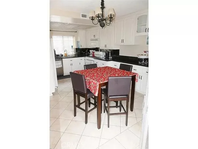 818 Live Oak Place, Corona, California 92882