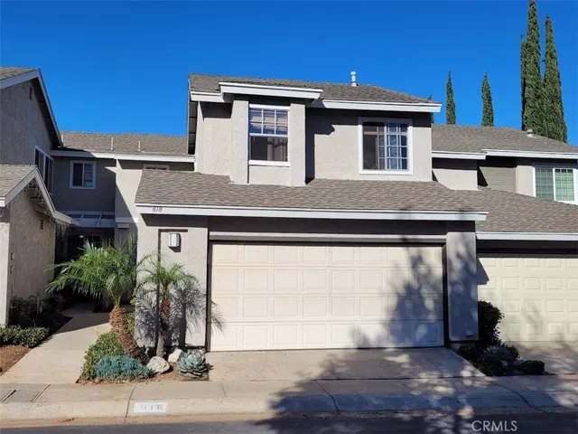 818 Live Oak Place, Corona, California 92882