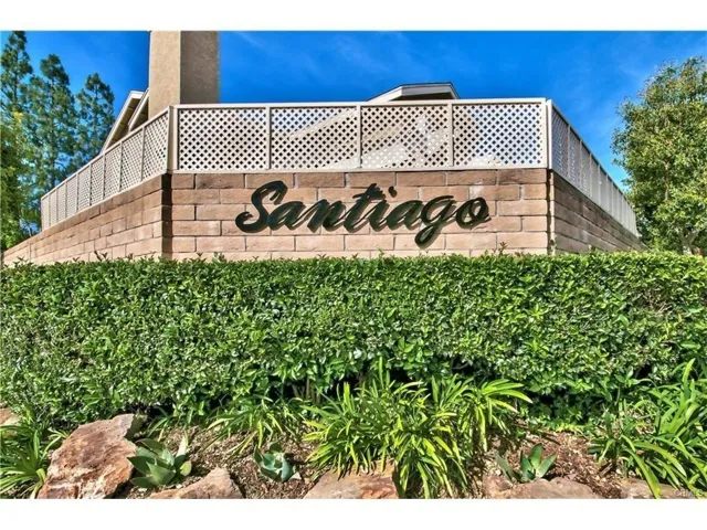 818 Live Oak Place, Corona, California 92882