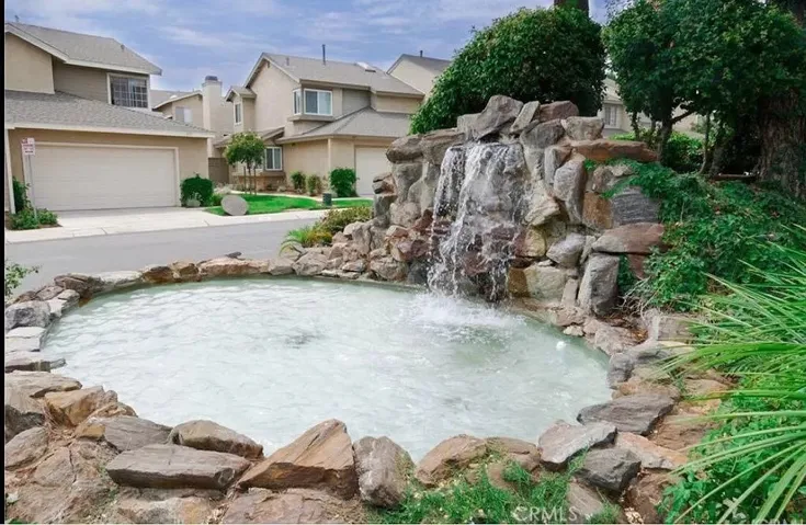 818 Live Oak Place, Corona, California 92882