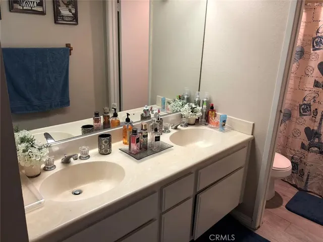 818 Live Oak Place, Corona, California 92882
