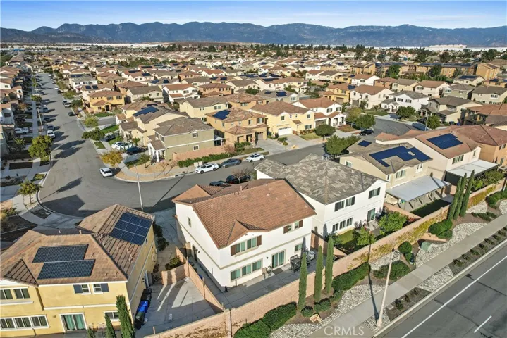 16731 Kalmia Lane, Fontana, California 92336