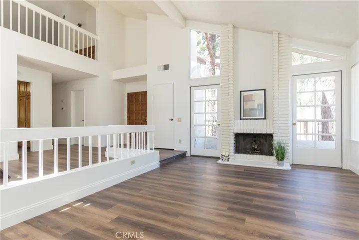 Spacious living room