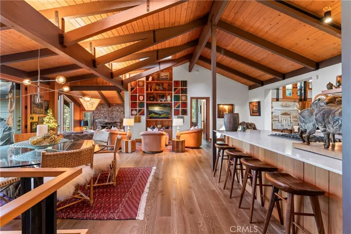 760 Coyote Walk, Lake Arrowhead, California 92352