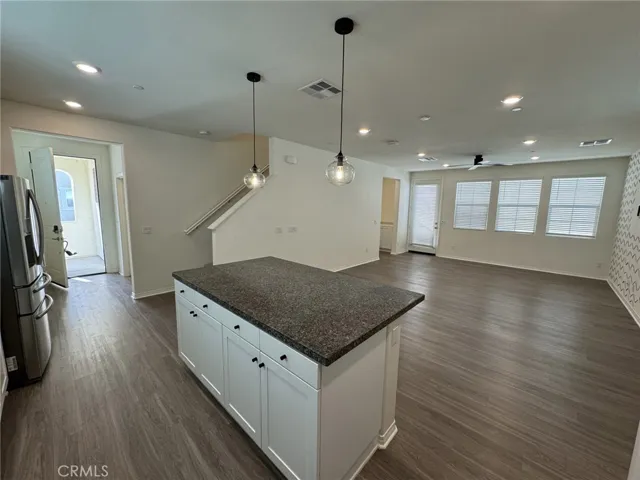 6069 Sendero Avenue, Eastvale, California 92880