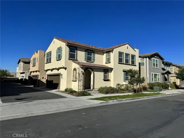 6069 Sendero Avenue, Eastvale, California 92880