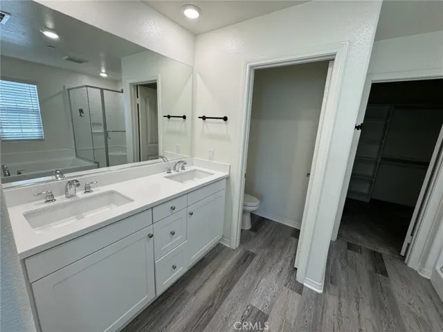 6069 Sendero Avenue, Eastvale, California 92880