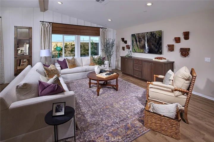 28345 Cats Claw Drive, Winchester, California 92596