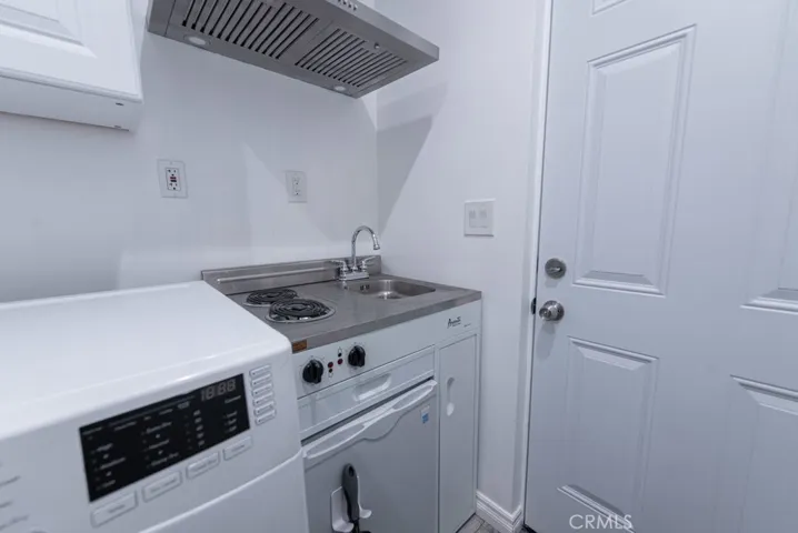 6547 Riverton Avenue, North Hollywood, California 91606