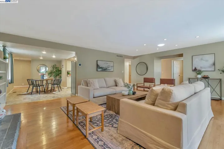 5460 Aguilar Rd, Rocklin, California 95677