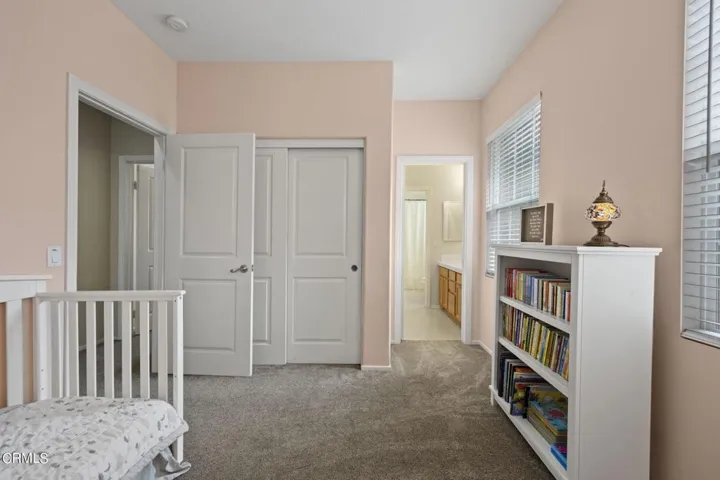 29-web-or-mls-UpmarketMedia_319Feather39
