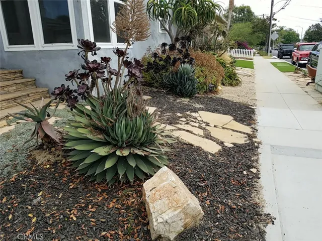 Corner by front door