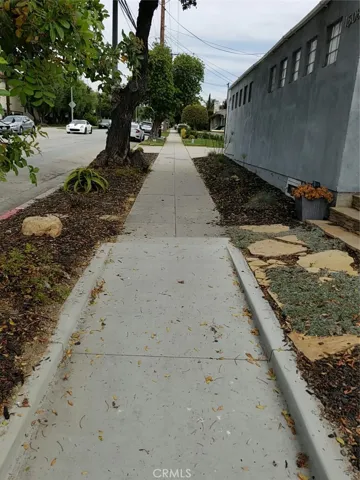 Corner unit with sidewalks on both sides