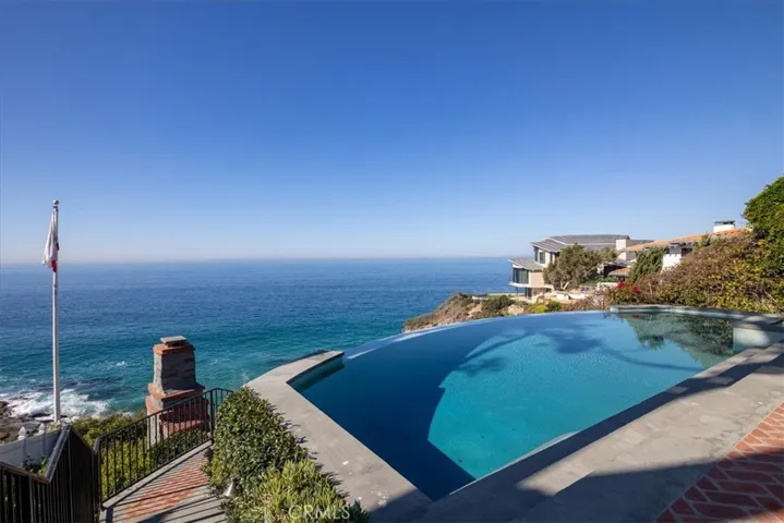 50 N La Senda Drive, Laguna Beach, California 92651