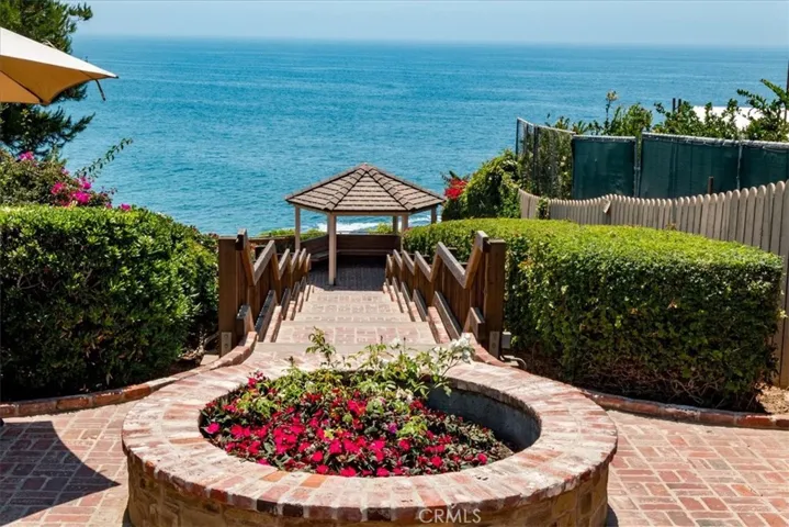 50 N La Senda Drive, Laguna Beach, California 92651