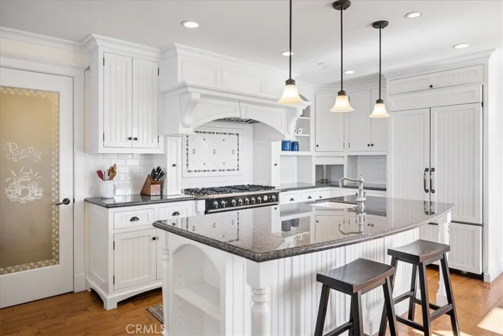 50 N La Senda Drive, Laguna Beach, California 92651