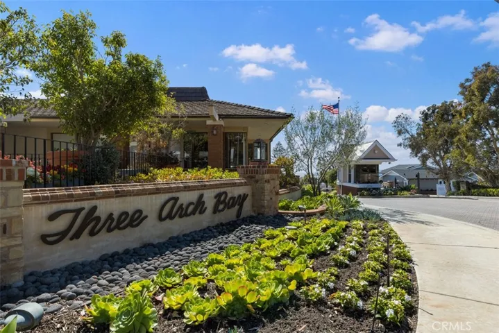 50 N La Senda Drive, Laguna Beach, California 92651