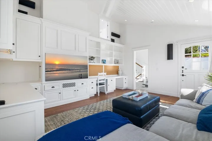 50 N La Senda Drive, Laguna Beach, California 92651