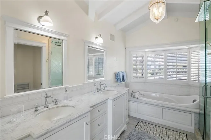50 N La Senda Drive, Laguna Beach, California 92651