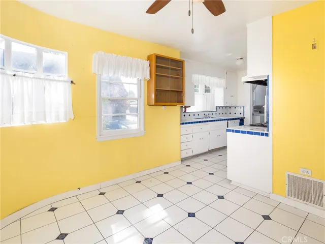 4385 Overland Avenue, Culver City, California 90230