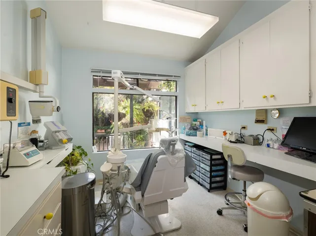 4385 Overland Avenue, Culver City, California 90230