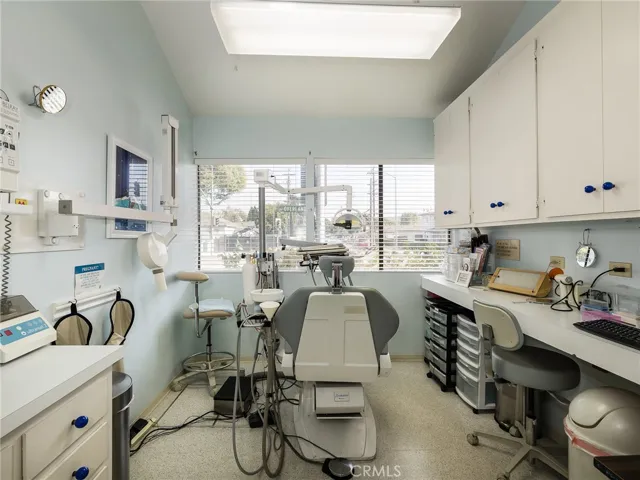 4385 Overland Avenue, Culver City, California 90230