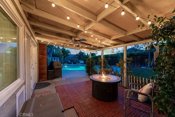 30341 Honeysuckle Hill Drive, Canyon Country, California 91387