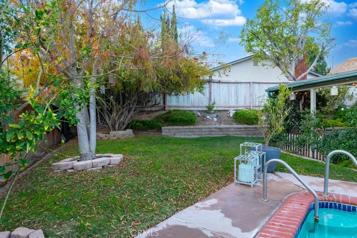 30341 Honeysuckle Hill Drive, Canyon Country, California 91387