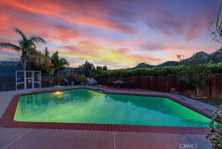 30341 Honeysuckle Hill Drive, Canyon Country, California 91387