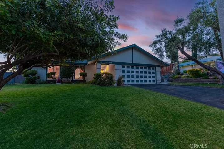30341 Honeysuckle Hill Drive, Canyon Country, California 91387
