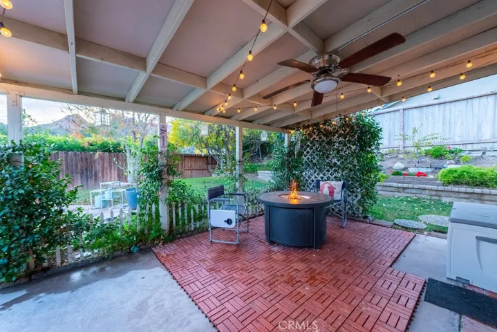 30341 Honeysuckle Hill Drive, Canyon Country, California 91387