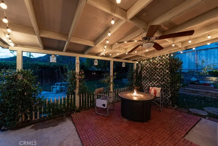30341 Honeysuckle Hill Drive, Canyon Country, California 91387
