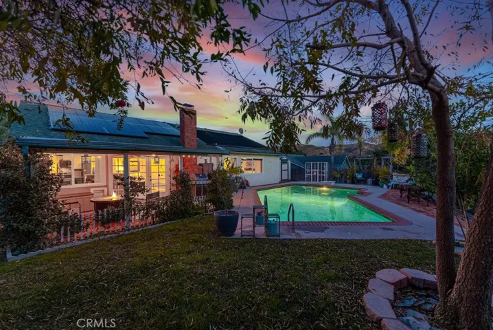 30341 Honeysuckle Hill Drive, Canyon Country, California 91387