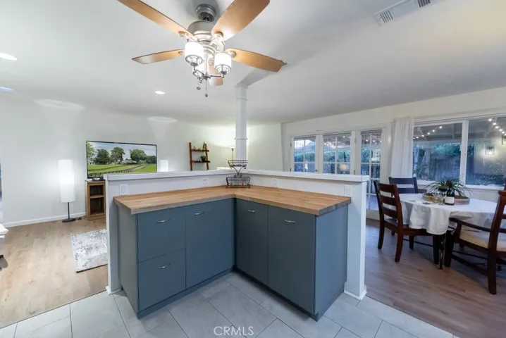 30341 Honeysuckle Hill Drive, Canyon Country, California 91387