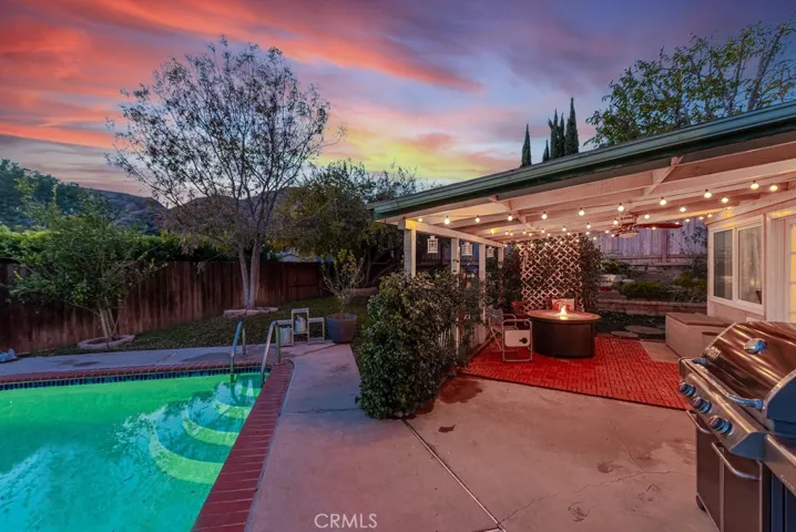 30341 Honeysuckle Hill Drive, Canyon Country, California 91387