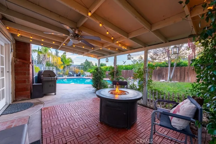 30341 Honeysuckle Hill Drive, Canyon Country, California 91387
