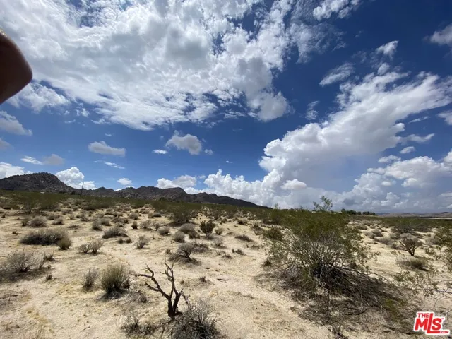6700 California Avenue, Joshua Tree, California 92252