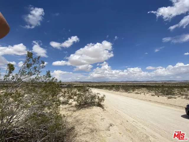 6700 California Avenue, Joshua Tree, California 92252
