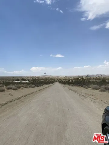 6700 California Avenue, Joshua Tree, California 92252