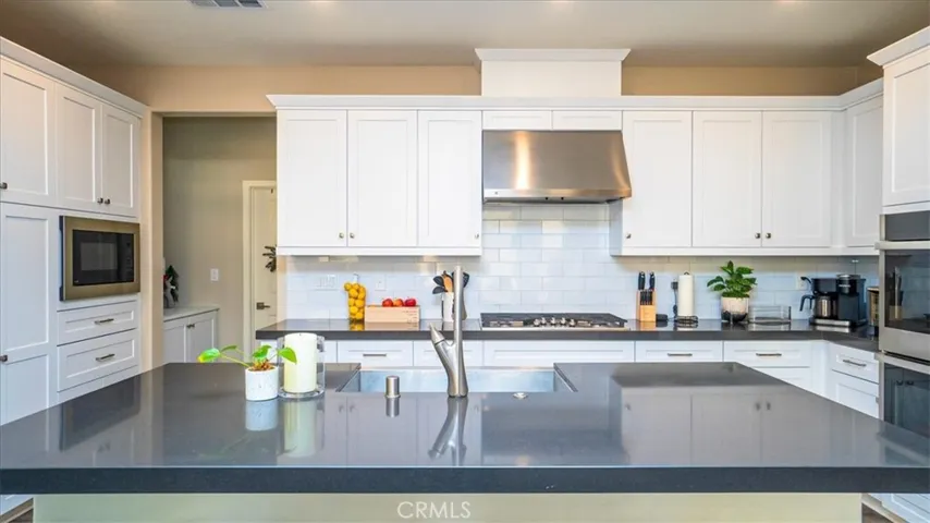 17 Silverado Court, Pomona, California 91766