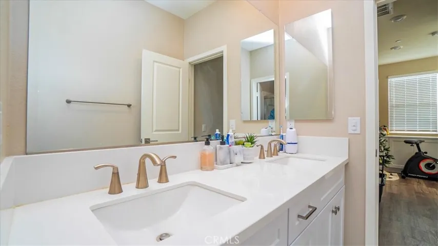 17 Silverado Court, Pomona, California 91766