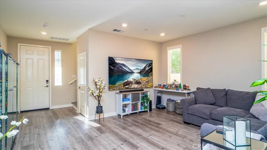 17 Silverado Court, Pomona, California 91766