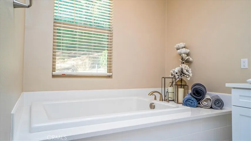 17 Silverado Court, Pomona, California 91766