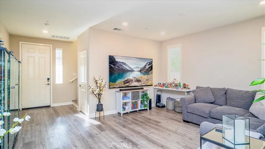17 Silverado Court, Pomona, California 91766