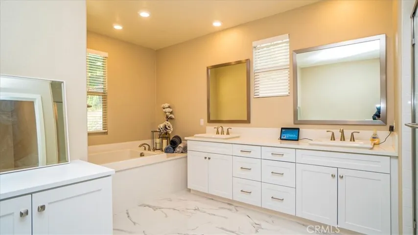 17 Silverado Court, Pomona, California 91766