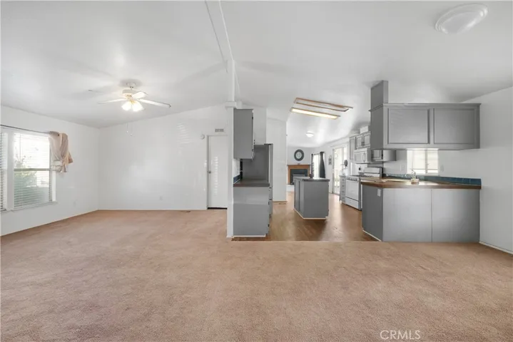 3700 Quartz Canyon Road 18, Riverside, California 92509
