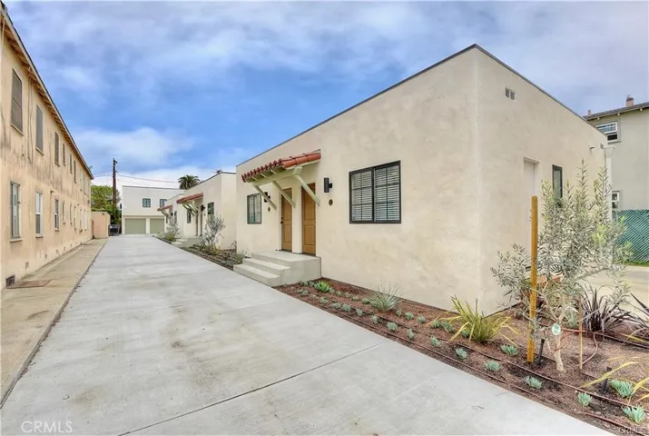 375 Termino Avenue C, Long Beach, California 90814