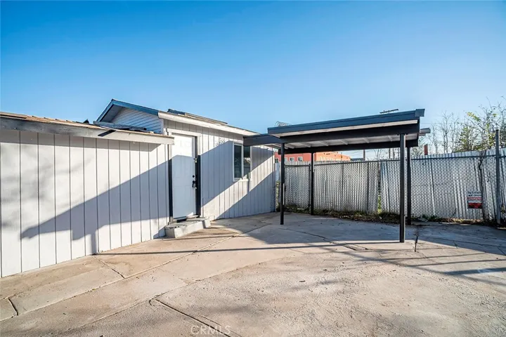 Garage rear workshop